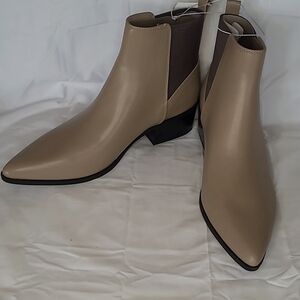 NWT a new day Gwen boots sz 11